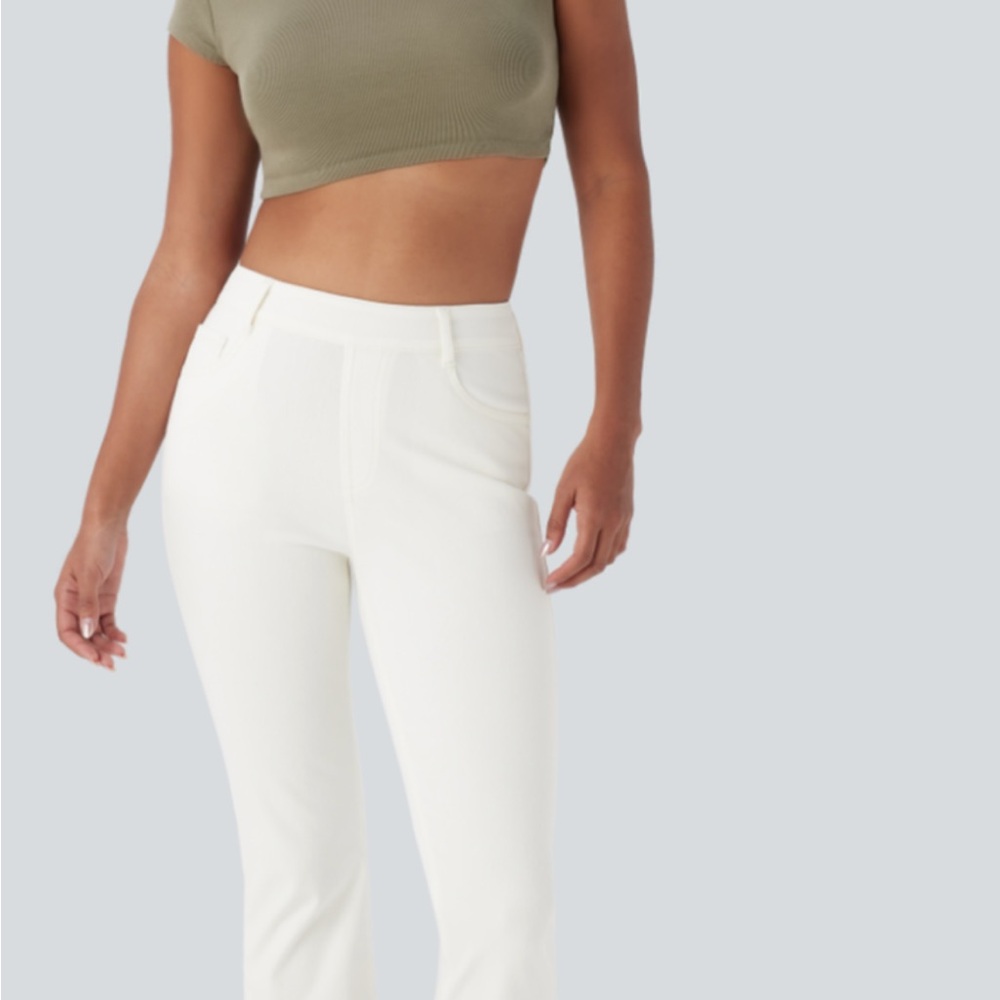 HALARA Cream Flare Pants